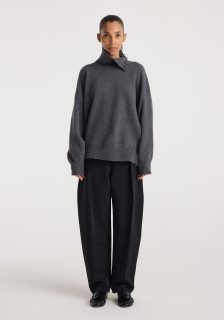 Róhe, Turtleneck with Raw Details